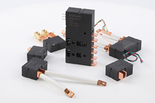 磁保持继電(diàn)器是按照什么分(fēn)类的？